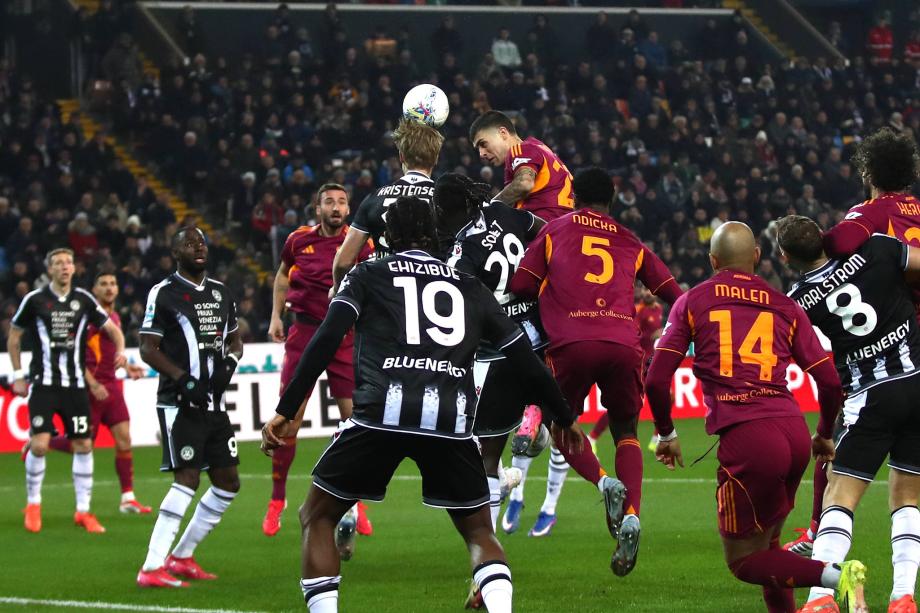 [图]意甲-埃克勒卡姆任意球制胜 罗马0-1乌迪内斯